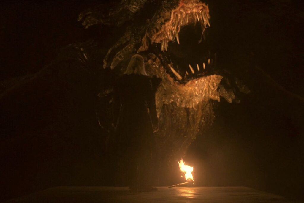 DDaemon confrontando um dragão, no episódio final da 1ª temporada de A Casa do Dragão.
